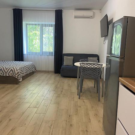 צ'רקסי Four Rooms Apartments מראה חיצוני תמונה