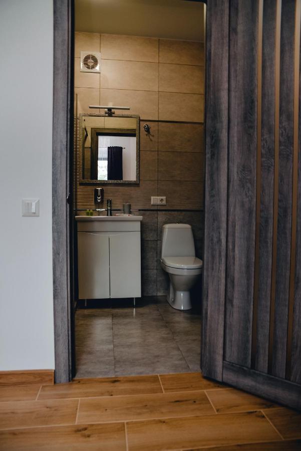 צ'רקסי Four Rooms Apartments מראה חיצוני תמונה